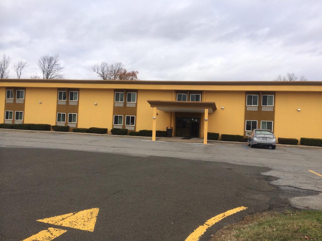 Days Inn Harriman Exterior photo